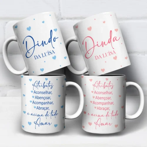 arte para caneca padrinho e madrinha de batismo atributos com escrita dinda e dindo em rosa e azul, frase de atributos e espaço para nome