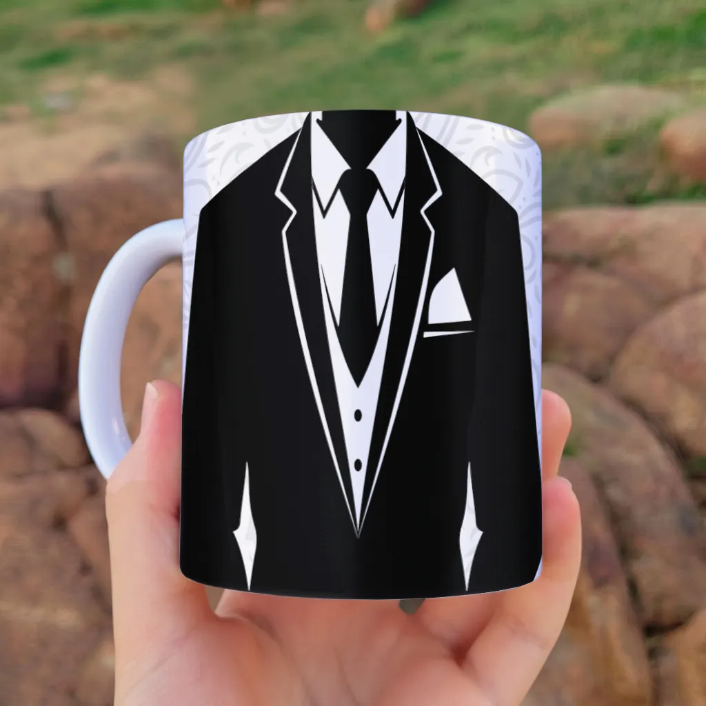 arte para caneca padrinho de casamento com noivo de traje social, com nomes do casal e data personalizáveis