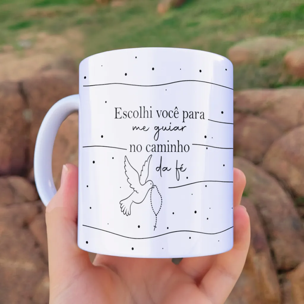 arte para caneca padrinhos de crisma caminho da fé com pomba segurando terço e frase de fé